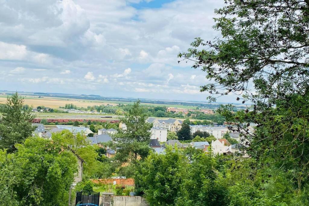 Appartement Jolie Vue Laon Luaran gambar